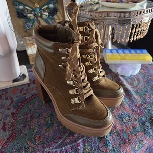Stylish Brown Lace-Up Ankle Boots